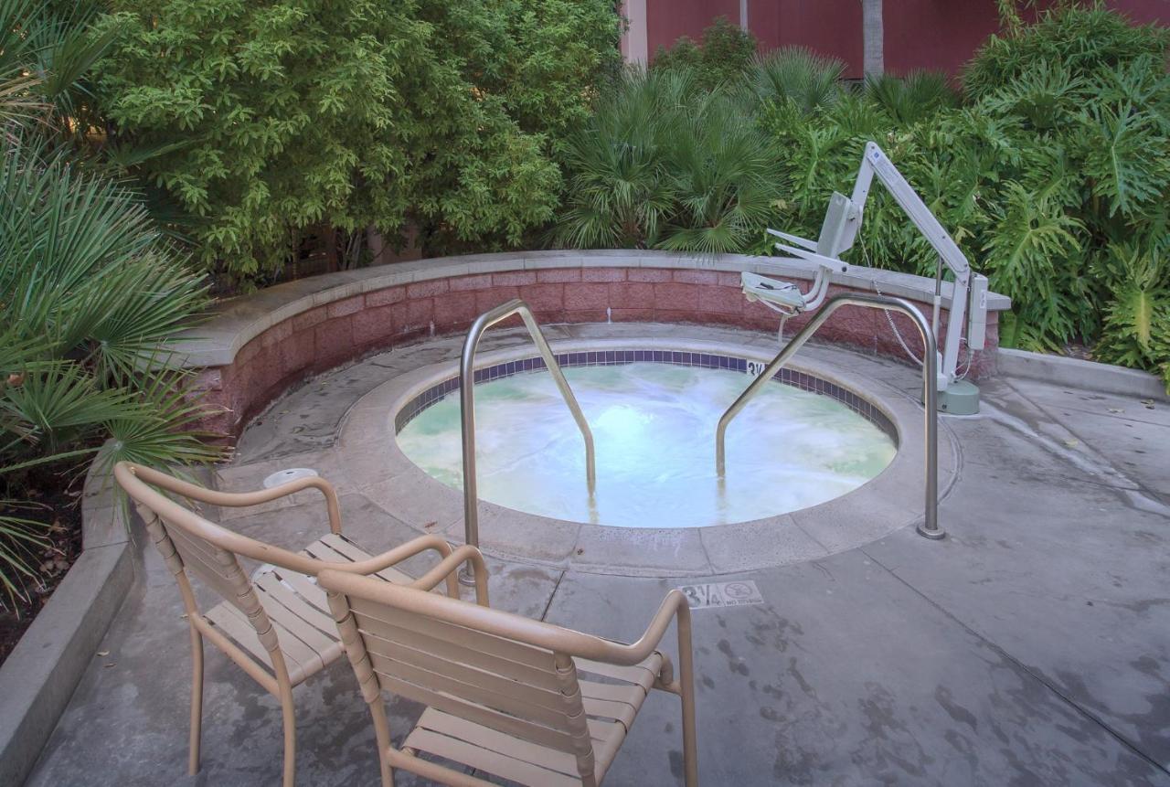 Worldmark Anaheim Bagian luar foto